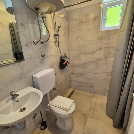 Old Town Bistrik - Free Parking Apartman